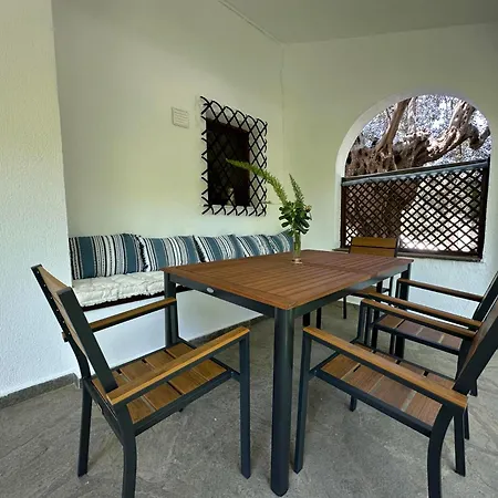 Villa Naos *